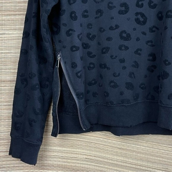 Rails Black Marlo Flocked Leopard Textured With Side Zip Sweatshirt Size S - Picture 11 of 13